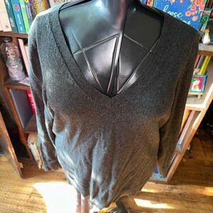 Eddie Bauer XL gray cotton cashmere v-neck minimalist sweater